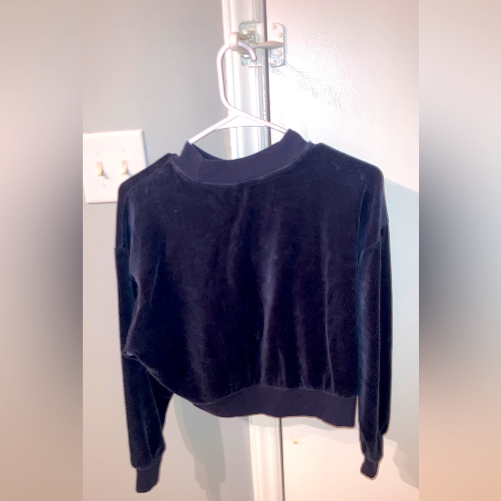 Barely worn club Monaco sweater/sweatshirt